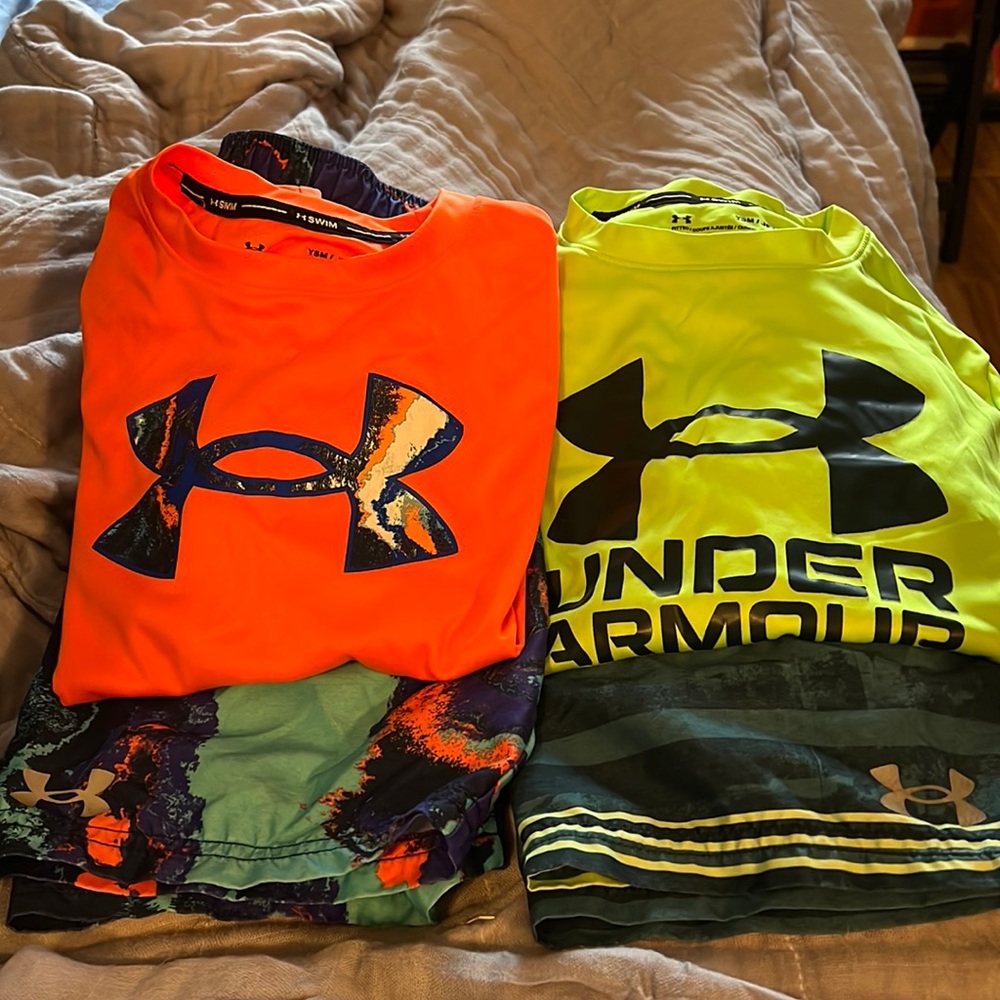 Boys (2) under armour swim set size small.